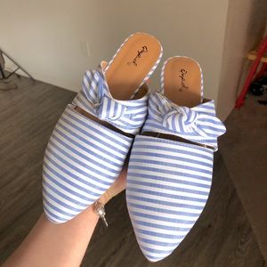 Super pretty slip ons